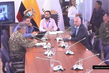 El ministro aseguró que ante la posible participación de personal militar en la distribución de alimentos inapropiados en las cárcels, se han implementado acciones.