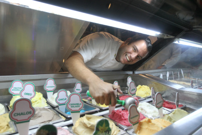 Sergio Nalvarte es conocido por su innovación en la heladería y por su participación en MasterChef Celebrity Ecuador