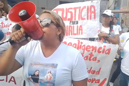 Panorama. Hubo una marcha en Esmeraldas por Analía Mora López para exigir justicia a las autoridades.