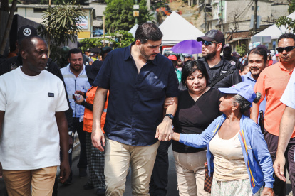 El alcalde Aquiles Álvarez realizó un recorrido de obras este 12 de julio.