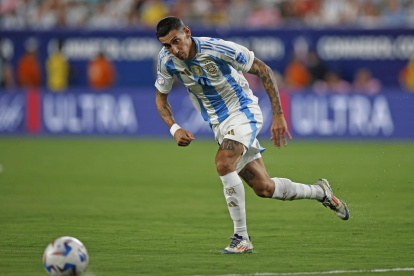El argentino Angel Di Maria en acción en la semifinal de la Copa América 2024.