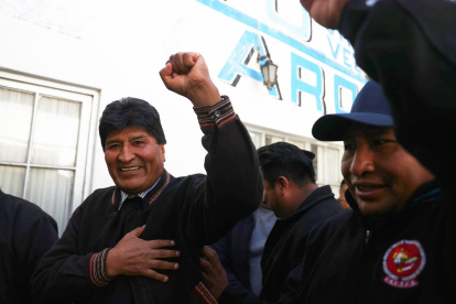 Esta acción busca mantener a Evo Morales en la carrera para la presidencia.