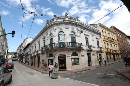 Los edificios donde funcionaban hoteles y bancos quedaron en el olvido. Con iniciativas privadas y municipales se afirma que se les dará vida otra vez, pero no hay plazos concretos.