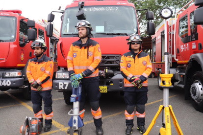 La inversión contempló nuevos vehículos para atender emergencias.