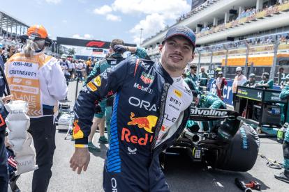 Miami Gardens (United States), 04/05/2024.- Red Bull Racing driver Max Verstappen of the Netherlands prepares for the Sprint race at Formula One Miami Grand Prix, in Miami Gardens, Florida, USA, 04 May 2024. On 01 May 2024, Red Bull Racing has declared that Chief Technical Officer Adrian Newey will depart from the Red Bull Technology Group in the first quarter of 2025. (Fórmula Uno, Países Bajos; Holanda) EFE/EPA/CRISTOBAL HERRERA-ULASHKEVICH