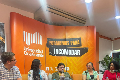 Charla. Universidad Casa Grande abrió un espacio para hablar de cívica.