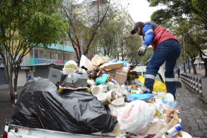 110 vehículos que ejecutan la recolección están operativos de una flota de 276.