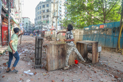Las manifestaciones multitudinarias continuaron hoy en las calles de Daca y en varios campus universitarios, sin que por el momento se hayan reportado víctimas.