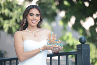 Sabina estudia Turismo.