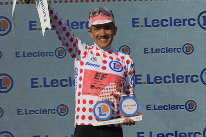 Richard Carapaz del EF Education - EasyPost ha hecho historia en el Tour de Francia.