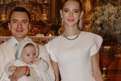 Furio con sus padres.