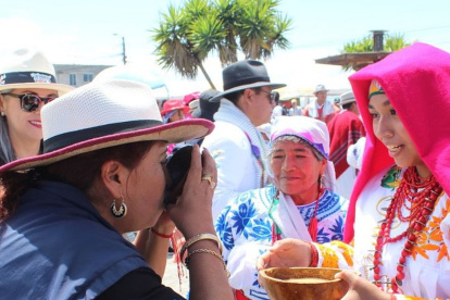 Las fiestas de Calderón iniciaron con el Encuentro de Comunas.