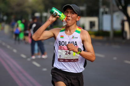 El atleta Héctor Garibay es uno de los cuatro deportistas clasificados por Bolivia a los Olímpicos de París 2024.