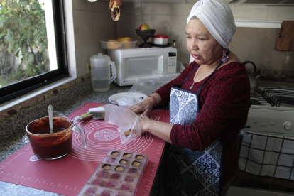 Elena realiza chocolates bajo pedido y para cualquier evento.