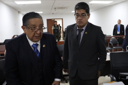 Los abogados de Danilo Carrera acudieron a la audiencia preparatoria de juicio en el caso Encuentro.