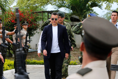 El presidente Daniel Noboa en un evento de la Policía Nacional.