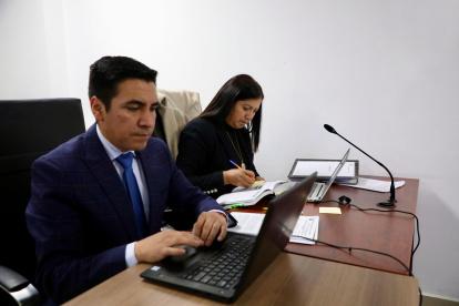 La fiscal Luzmila Lluglla solicitó al magistrado del caso Encuentro que llame a juicio a Carrera, Luque, Icaza y otros, tras acusarlos del delito de delincuencia organizada.