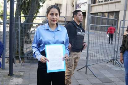 El delito denunciado se sanciona con pena privativa de libertad de tres a cinco años, según el COIP.