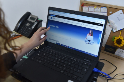 Ahora las planillas de luz se puede ver desde el sitio web de la Empresa Eléctrica