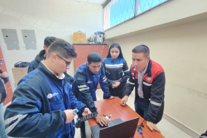 Universitarios. Los jóvenes realizaron las alarmas en el centro de estudios.