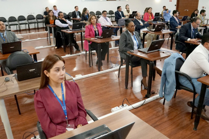 Concurso. Desde este miércoles 24 de julio, los candidatos que siguen se preparan para la prueba teórica y para la práctica.