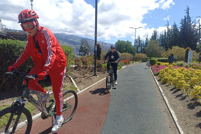 Curso. La escuela de bicicleta, Biciteando, empezó y será permanente para el uso y respeto de las señales de tránsito.