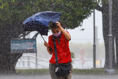 Taiwán amanece con las escuelas y oficinas cerradas.