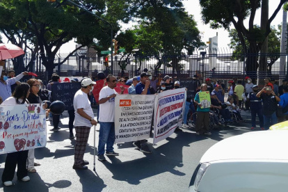 Solo para dar el tratamiento mensual a 17 mil pacientes, las 110 dializadoras necesitan 11,5 millones de dólares.