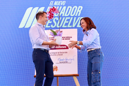 La última polémica surgió por la cercanía de la prefecta Marcela Aguiñaga con el presidente Daniel Noboa.