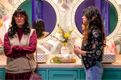 Betty con su hija, Mila.