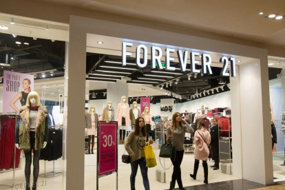 El modelo "fast fashion" de negocio se enfoca en la velocidad y la rentabilidad