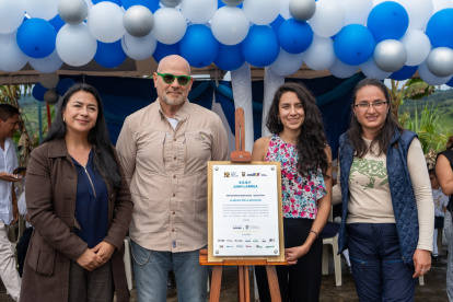 Acto. El acuerdo lo firman la fundación y empresa privada.