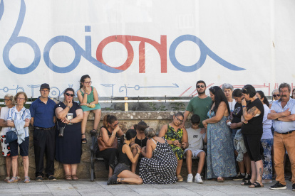 Familiares de los marineros del barco Argos Georgia fallecidos en aguas de las Malvinas.