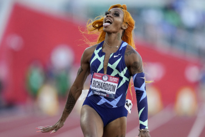 La velocista estadounidense Sha´Carri Richardson, fue suspendida por usar cannabis para aliviar su pena por la muerte de su madre y se perdió los Juegos de Tokio. Ahora está París.