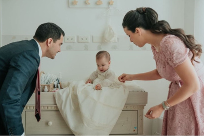 Doménica Saporiti con su esposo e hija.