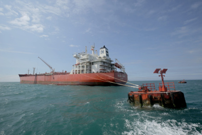 El comercio de petróleo a escala mundial se ha visto afectado por sobornos en los últimos años.