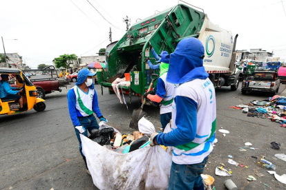 El alcalde se refirió en torno a los desechos de la zona conocida como "Mall del Piso".