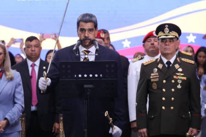 Nicolás Maduro, presidente de Venezuela y Vladimir Padrino, ministro de Defensa.