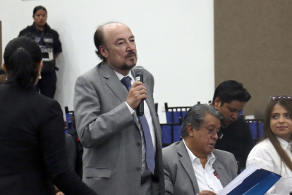 Democracia Sí tendrá un candidato propio que sorprenderá al país, según Larrea.