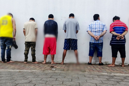 Caso. Dos de los ocho aprehendidos en los allanamientos realizados en Quevedo.