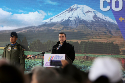 El presidente ecuatoriano Daniel Noboa respalda los señalamientos de fraude en Venezuela.