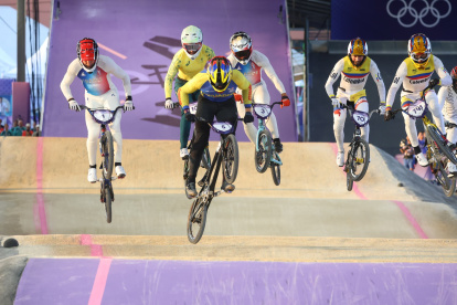 Alfredo Campos no logró superar la etapa de semifinal del BMX racing en París 2024