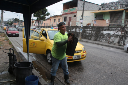 En Ecuador se estima que hay cerca de 500.000 venezolanos indocumentados, sus actividades económicas inyectan recursos de forma desapercibida.