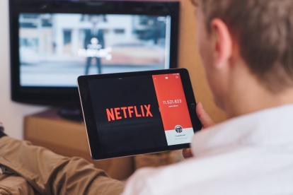 Plataformas. En dos meses se pagarán más impuestos por servicios de streaming como Netflix y Airbnb.