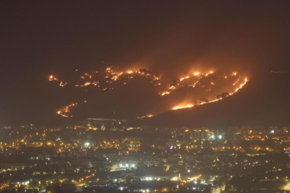 Se produce un incendio a partir de un misil derribado disparado desde el sur del Líbano.