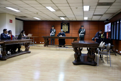 El exfuncionario fue detenido y se conectó a la diligencia vía telemática.