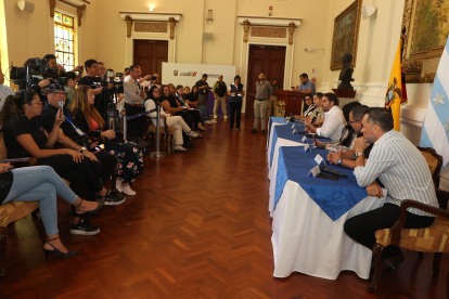 Representantes de distintas agrupaciones venezolanas se acercaron ese lunes para a agradecer el respaldo de Ecuador a Edmundo González, candidato presidencial de la oposición en ese país.