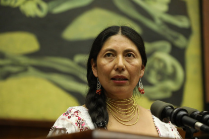 La dirigente indígena Pacha Terán en una intervención ante la Asamblea Nacional.