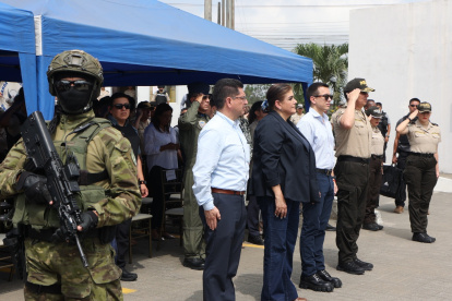 Para censurar y destituir a un o una ministra de Estado, en el Pleno, se requieren 92 votos a favor.