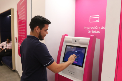 La banca ofrecerá atención online, y mediante cajeros